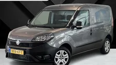 Grijs Gebruikt 2020 Fiat Doblò MPV | € 11.625 (Eerlijke prijs)
