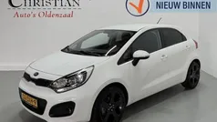 Wit Gebruikt 2013 Kia Rio Plus Hatchback | € 6.499 (Eerlijke prijs)
