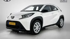 Gebruikt 2024 Toyota Aygo Play Hatchback | € 17.445 (Goede deal)