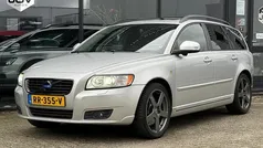 Grijs Gebruikt 2010 Volvo V50 Summum Stationwagen | € 6.888 (Eerlijke prijs)