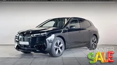 Zwart Gebruikt 2024 BMW iX Executive SUV | € 58.795 (Eerlijke prijs)