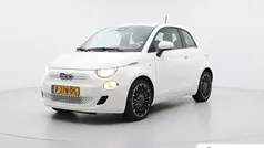 Gebruikt 2022 Fiat 500e Icon Hatchback | € 18.395 (Eerlijke prijs)