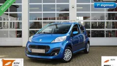 Blauw Gebruikt 2013 Peugeot 107 Sportium Hatchback | € 4.945 (Eerlijke prijs)