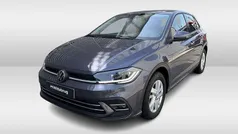 Grijs Gebruikt 2022 VW Polo Style Hatchback | € 20.950 (Eerlijke prijs)