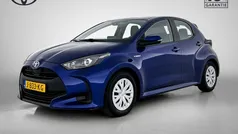 Blauw Gebruikt 2020 Toyota Yaris Hybrid Active Hatchback | € 19.495 (Eerlijke prijs)