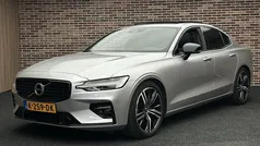 Gebruikt 2020 Volvo S60 R-Design Sedan | € 27.500 (Goede deal)