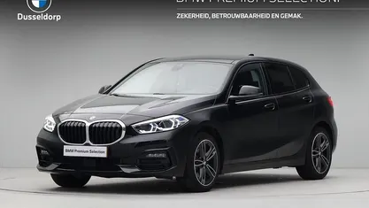 Occasion BMW 118 Sport Line 136 PK (100 kW) 2022 Zwart Hatchback