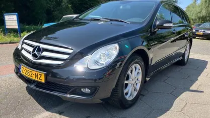 Zwart Gebruikt 2006 Mercedes R500 MPV | € 9.950 (Eerlijke prijs)