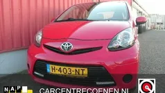 Rood Gebruikt 2012 Toyota Aygo Comfort Hatchback | € 6.450 (Eerlijke prijs)