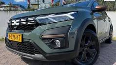 Grijs Gebruikt 2023 Dacia Sandero Extreme Hatchback | € 14.777 (Eerlijke prijs)