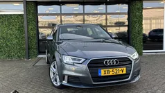 Grijs, metallic lak Gebruikt 2018 Audi A3 Sportback Sport Hatchback | € 17.950 (Eerlijke prijs)