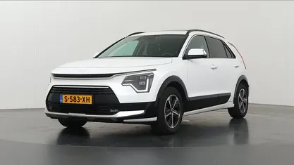 Wit Gebruikt 2023 Kia Niro SUV | € 28.835 (Eerlijke prijs)