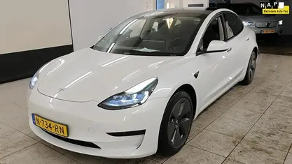 Occasion 2021 Tesla Model 3 Sedan | € 22.895 (Eerlijke prijs)