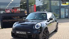 Zwart Gebruikt 2021 Mini John Cooper Works Hatchback | € 29.950 (Eerlijke prijs)