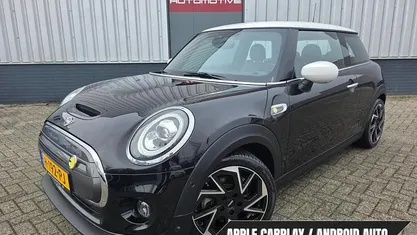 Occasion Mini Cooper S 135 kW (184 PK) 2020 Zwart Hatchback