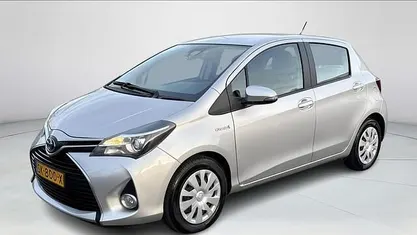 Gebruikt 2016 Toyota Yaris Limited Hatchback | € 12.900 (Eerlijke prijs)