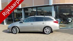 Grijs Gebruikt 2013 Toyota Auris Hybrid Executive Stationwagen | € 14.900 (Eerlijke prijs)