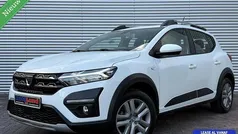 Gebruikt 2022 Dacia Sandero Stepway Hatchback | € 13.950 (Eerlijke prijs)