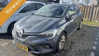 Occasion Renault Clio V Intens 140 PK (102 kW) 2021 Grijs (metallic) Hatchback