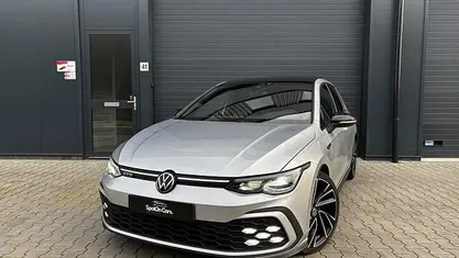 Grijs (metallic) Gebruikt 2022 VW Golf VIII Sound Hatchback | € 31.950 (Goede deal)