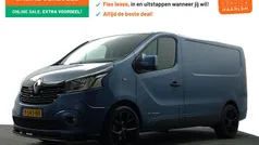 Blauw metallic Gebruikt 2016 Renault Trafic MPV | € 12.900 (Duur)