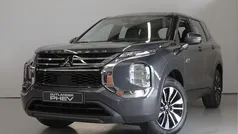 Gebruikt 2025 Mitsubishi Outlander SUV | € 49.675 (Eerlijke prijs)