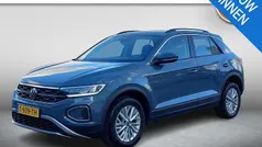 Gebruikt 2023 VW T-Roc Life SUV | € 23.950 (Goede deal)