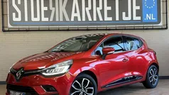 Rood Gebruikt 2016 Renault Clio IV Intens Hatchback | € 8.550 (Eerlijke prijs)