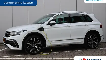 Occasion 2023 VW Tiguan R-line SUV | € 35.495 (Eerlijke prijs)