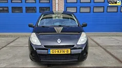 Zwart, metallic lak Gebruikt 2009 Renault Clio II Hatchback | € 2.450 (Eerlijke prijs)