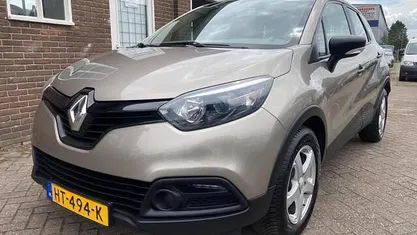 Gebruikt 2013 Renault Captur Authentique SUV | € 6.249 (Eerlijke prijs)