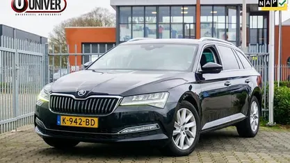 Occasion 2020 Skoda Superb Business Line Stationwagen | € 19.450 (Goede deal)