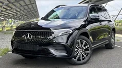 Zwart, metallic lak Nieuw 2025 Mercedes EQB250+ AMG line SUV | € 54.885 (Eerlijke prijs)