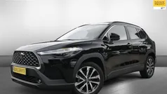 Zwart Gebruikt 2024 Toyota Corolla Cross Style SUV | € 34.200 (Goede deal)