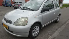 Grijs Gebruikt 2001 Toyota Yaris Luna Hatchback | € 1.650 (Eerlijke prijs)