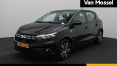 Zwart Gebruikt 2024 Dacia Sandero Expression Hatchback | € 18.940 (Eerlijke prijs)