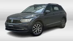 Grijs Gebruikt 2022 VW Tiguan Life SUV | € 32.950 (Eerlijke prijs)