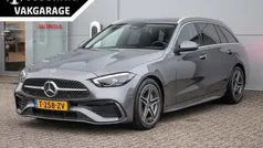 Grijs Gebruikt 2022 Mercedes 180 AMG line Sedan | € 39.750 (Eerlijke prijs)