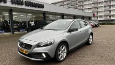 Gebruikt 2013 Volvo V40 CC Summum Stationwagen | € 15.850 (Eerlijke prijs)