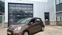 Bruin Gebruikt 2015 Hyundai i10 Hatchback | € 6.950 (Eerlijke prijs)