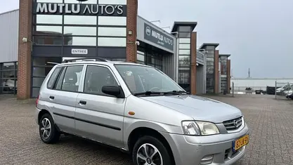 Occasion Mazda Demio Exclusive 75 PK (55 kW) 2003 Grijs Hatchback