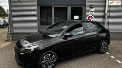 Zwart, metallic lak Gebruikt 2024 Opel Corsa Hatchback | € 18.950 (Eerlijke prijs)