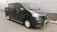 Zwart Gebruikt 2017 Renault Trafic Luxe Van | € 12.750 (Eerlijke prijs)