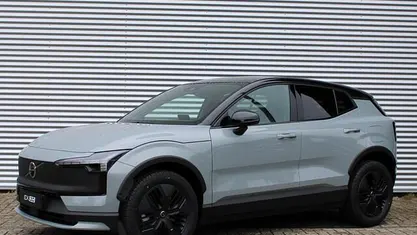 Grijs Nieuw 2025 Volvo EX30 CC Performance SUV | € 54.225 (Eerlijke prijs)