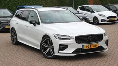 Gebruikt 2020 Volvo V60 R-Design Stationwagen | € 28.950 (Eerlijke prijs)
