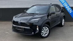 Zwart Gebruikt 2024 Toyota Yaris Cross Edition SUV | € 27.399 (Eerlijke prijs)