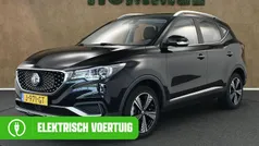 Zwart Gebruikt 2020 MG ZS Luxury Sedan | € 17.245 (Eerlijke prijs)
