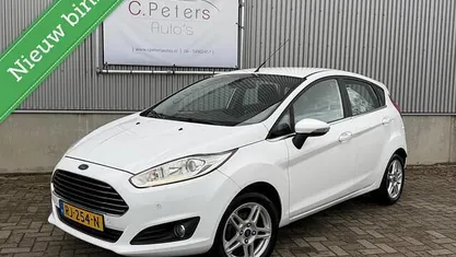 Wit Gebruikt 2013 Ford Fiesta Titanium Hatchback | € 5.450 (Eerlijke prijs)