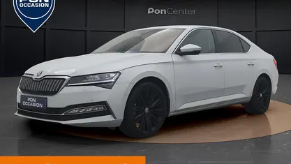 Wit Gebruikt 2022 Skoda Superb LAURIN & KLEMENT Hatchback | € 27.450 (Eerlijke prijs)