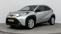 Grijs Gebruikt 2024 Toyota Aygo Pulse Hatchback | € 18.745 (Eerlijke prijs)